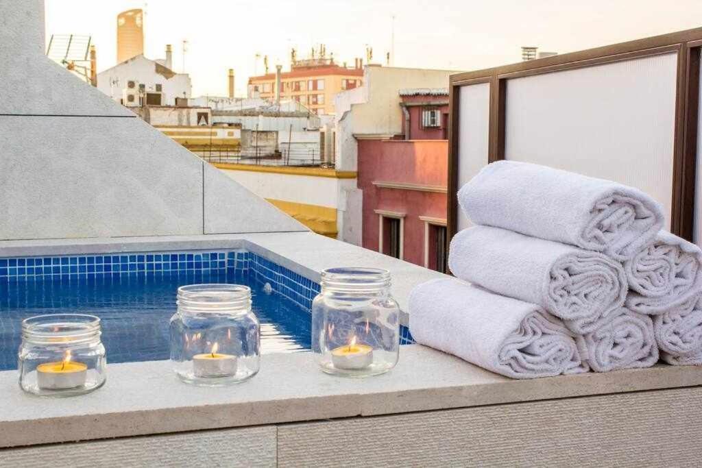 Atico Con Piscina Junto Catedral De Sevilla מראה חיצוני תמונה
